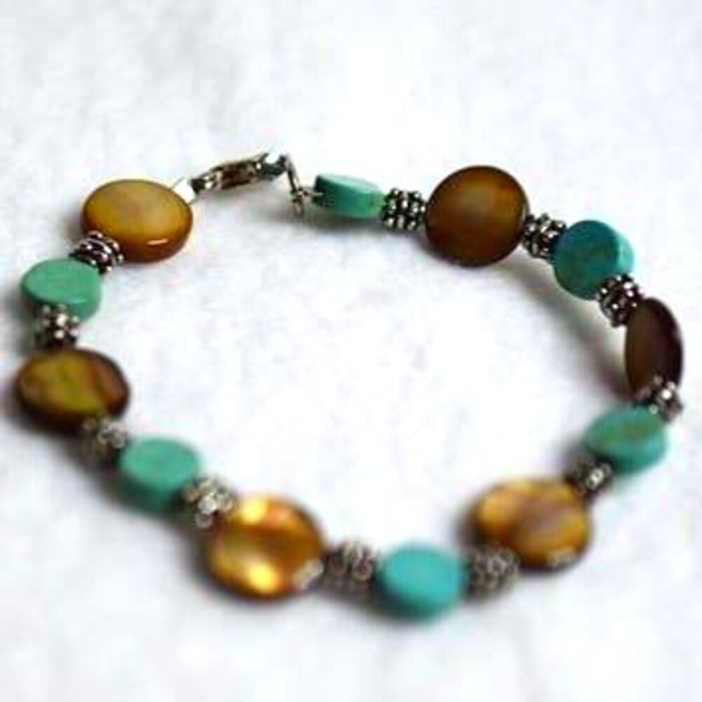 Southwestern Style Faux Turquoise/Flat Copper Tone Beads Silver Tone 6" Bracelet